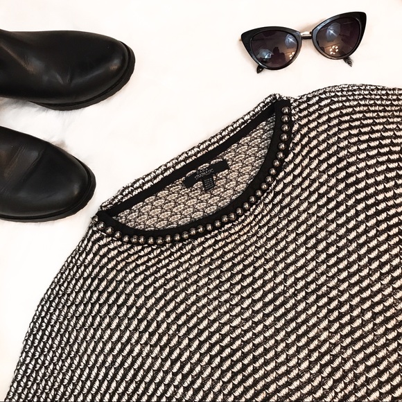 Zara Sweaters - 3/$25⭐️Zara • Black Knit Sweater